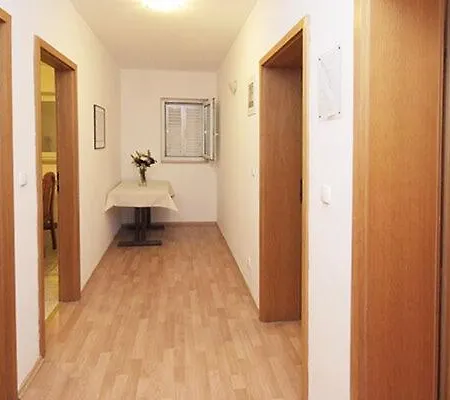 Apartment Kaja *