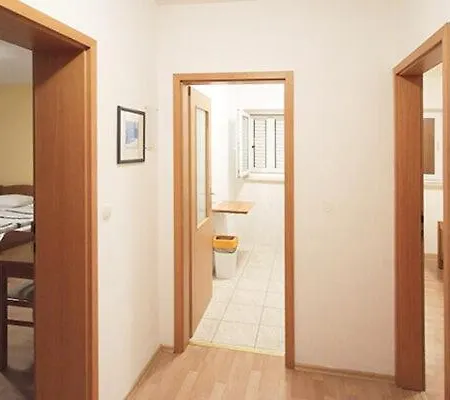 Kaja Apartament *